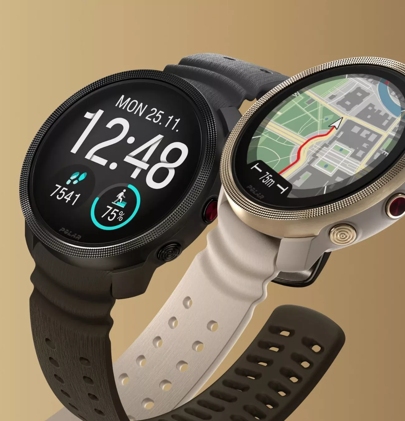 Deux montres connectées avec affichage digital et carte GPS.