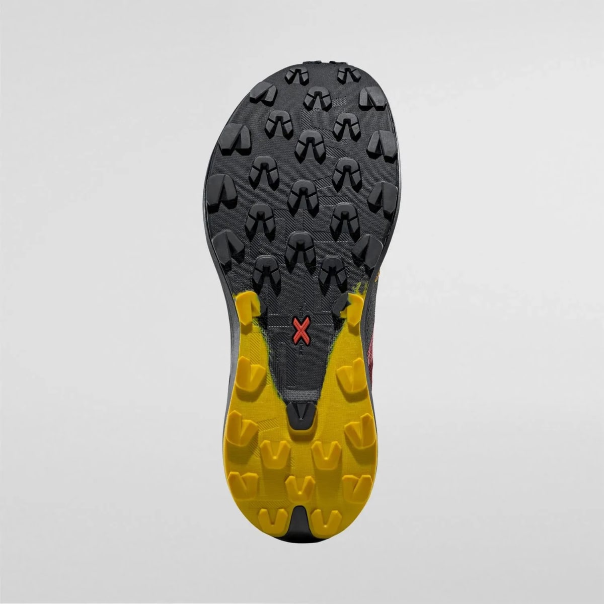 Semelle de chaussure de course avec crampons