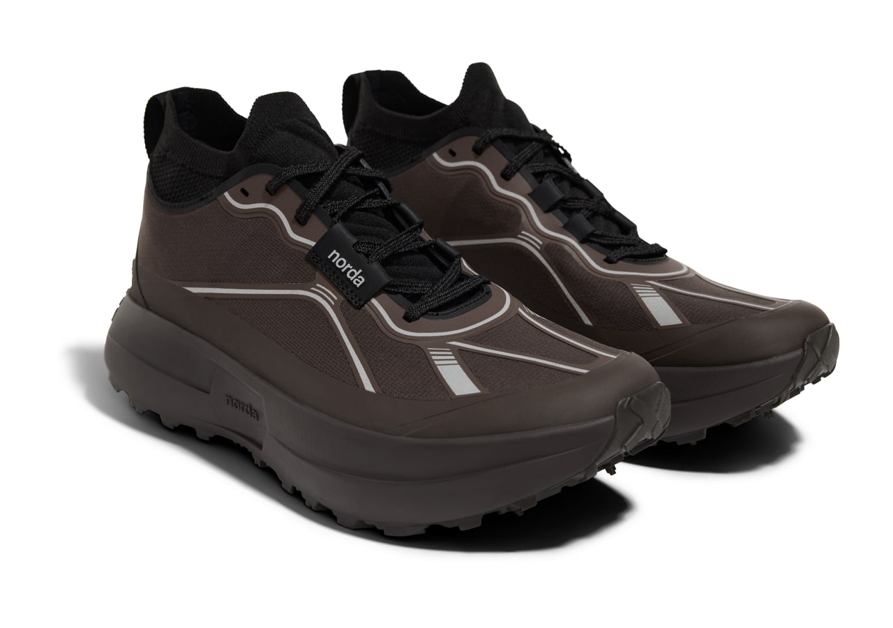 Paire de baskets noires Norda à semelle crantée