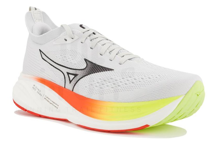Mizuno Neo Zen 2, chaussure de running vue de trois quarts